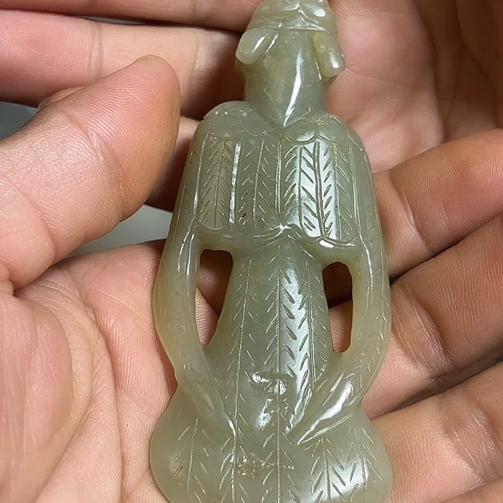 ****变未镶嵌和田玉挂件