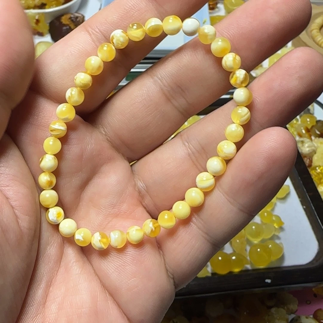 琥珀未镶嵌裸石3.44克