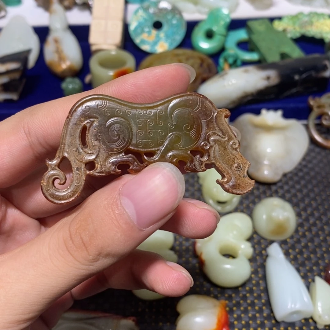 和田玉（糖玉）未镶嵌颈饰