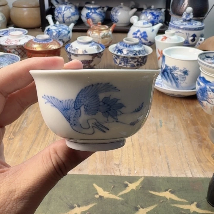 青花瓷器杯子有瑕