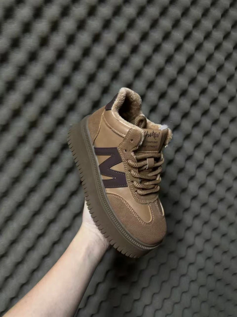 《晨妈》休闲时尚女鞋114号