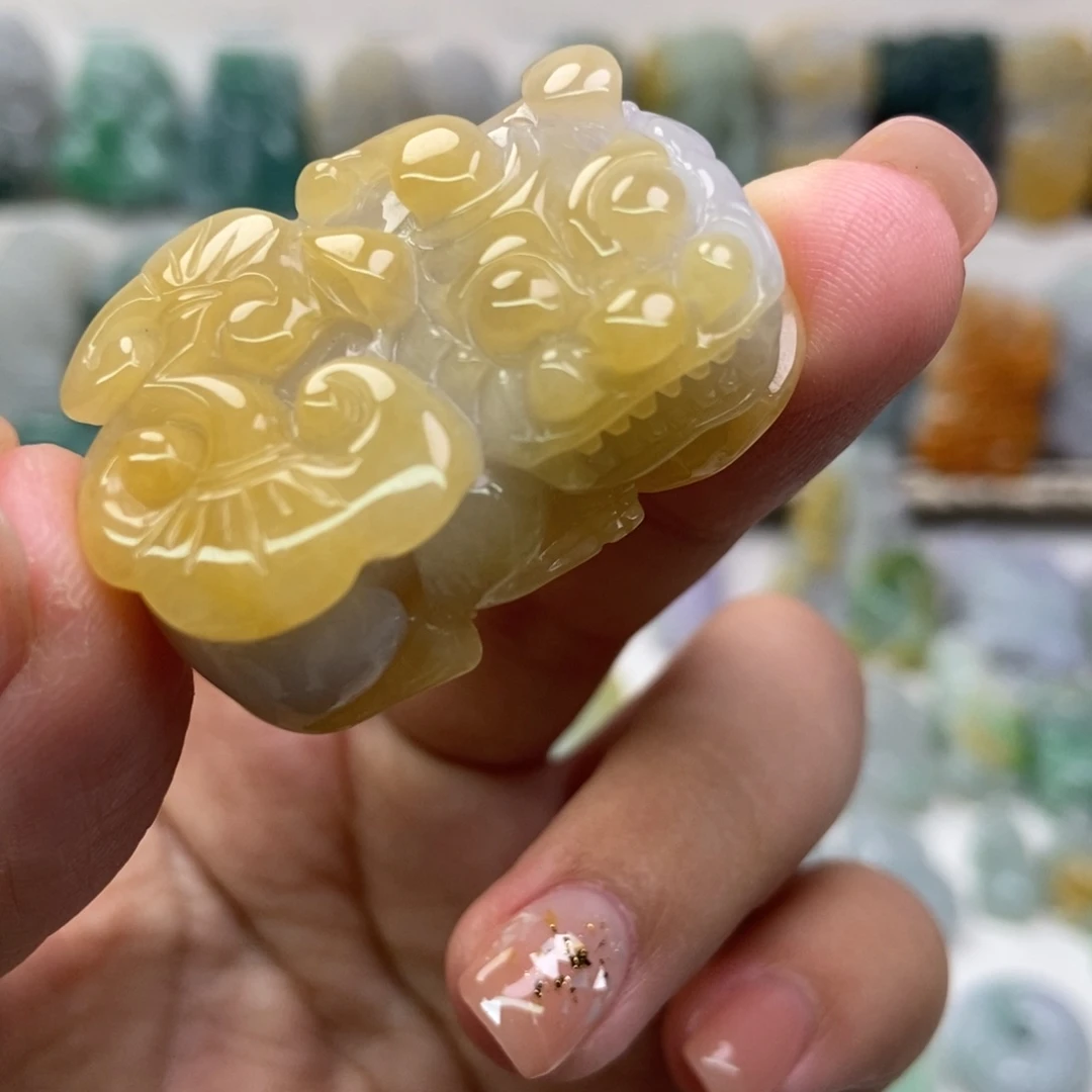 吊坠(赠链)未镶嵌翡翠