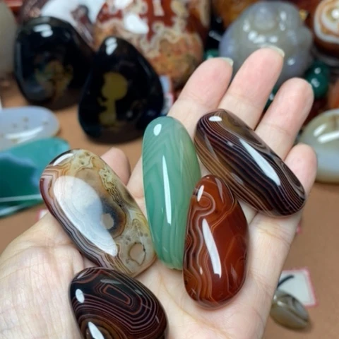 未镶嵌颈饰玛瑙/玉髓晨****～打孔不退不换