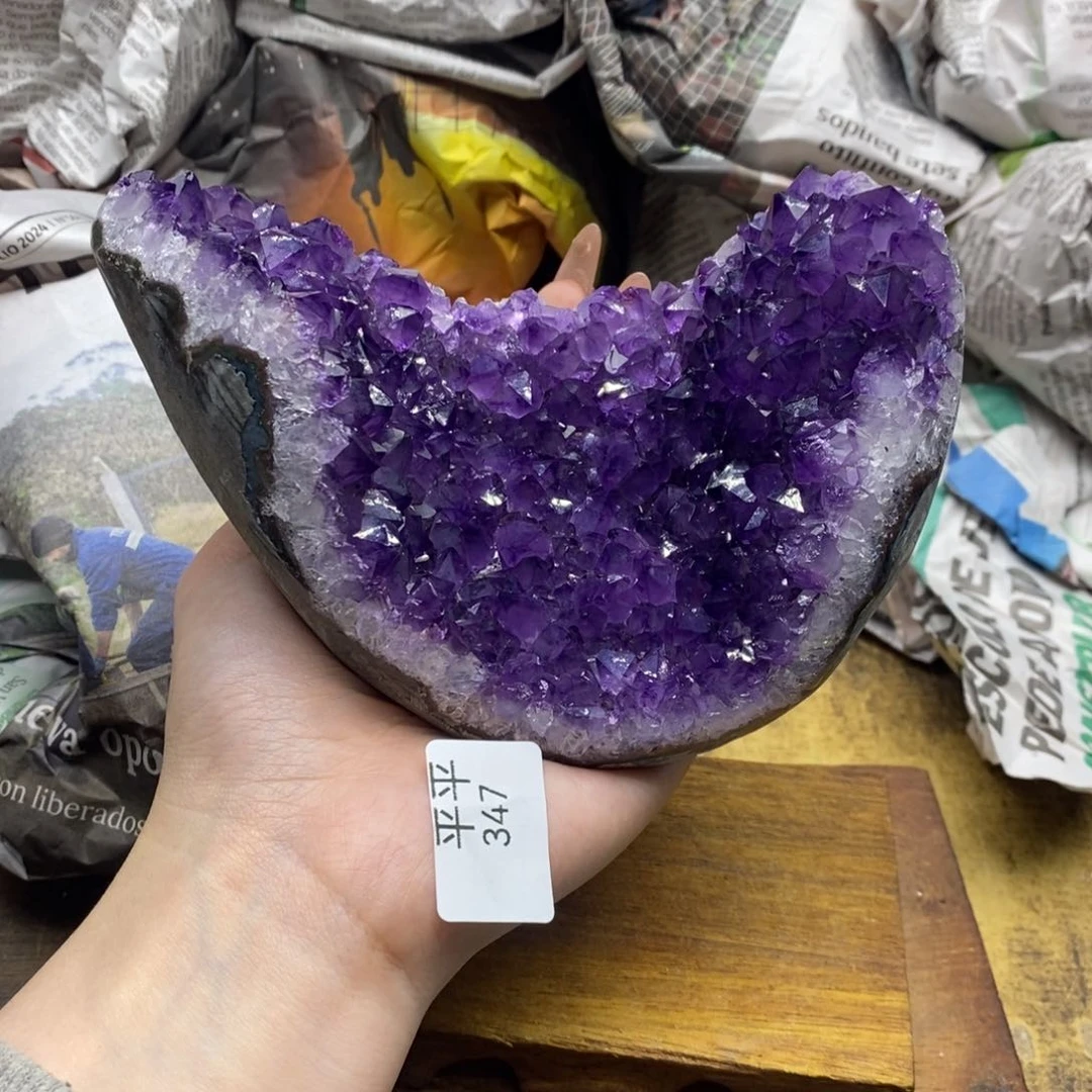 紫晶乌拉圭未镶嵌