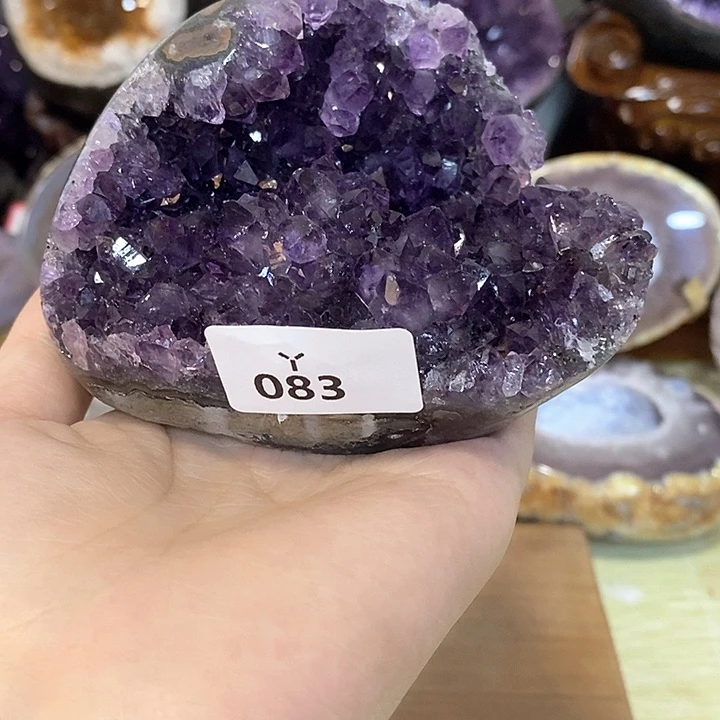 未镶嵌水晶大型摆件（非配饰）