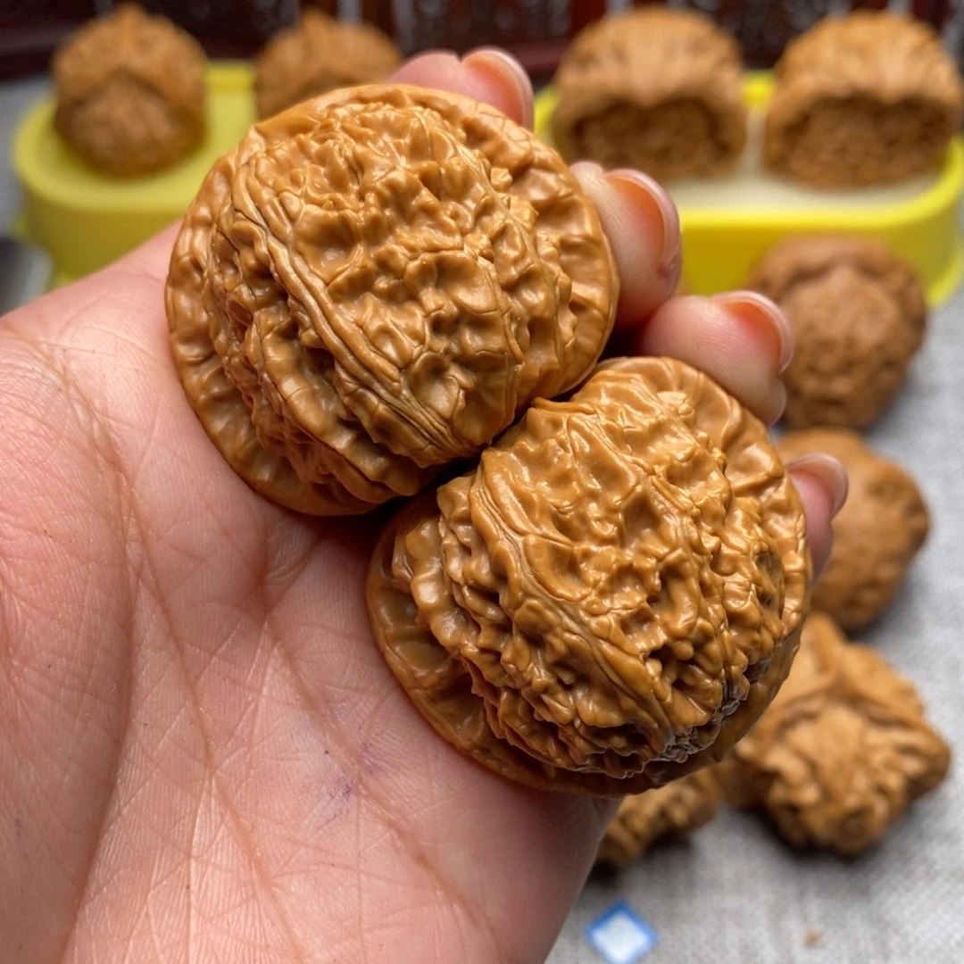 文玩核桃把件三角白40加