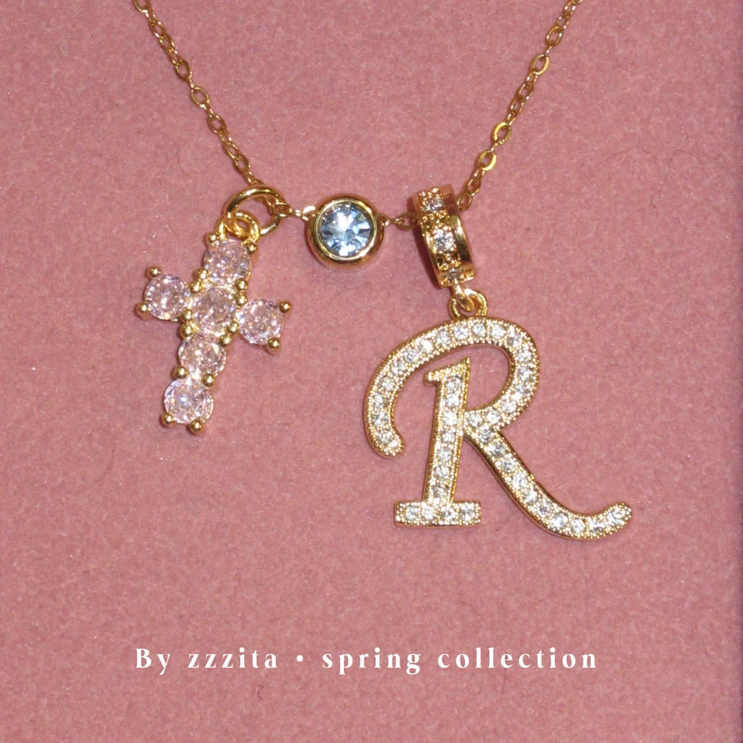 钛钢项链 蜜糖通缉令•定制字母～粉色闪钻十字架项链设计送礼小众