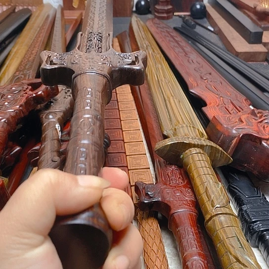 黑檀木木一米渊虹