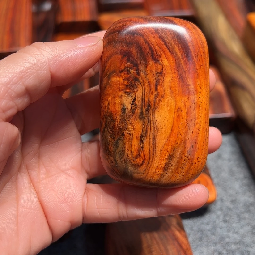 锦***花交趾黄檀（大红酸枝）