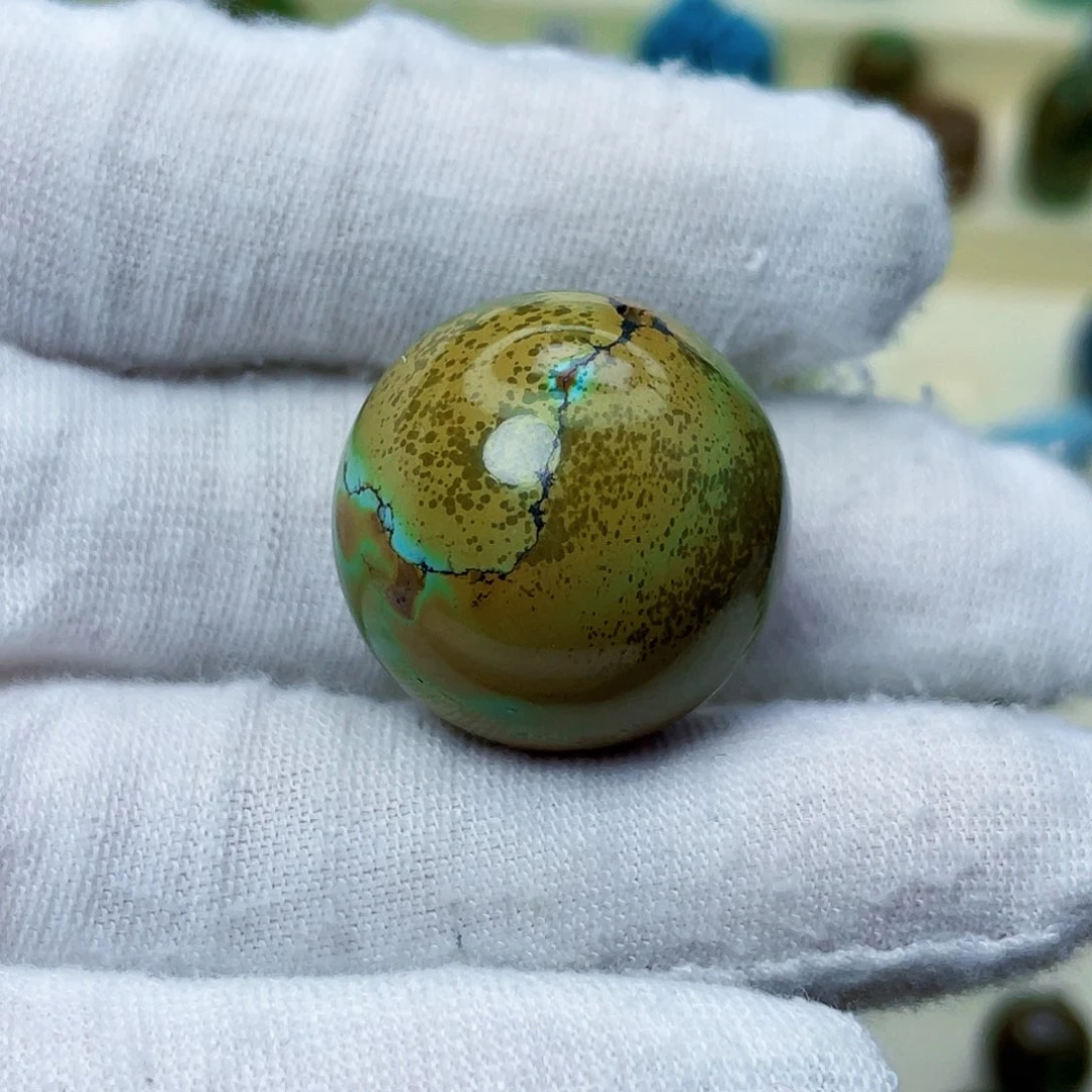 绿松石颈饰未镶嵌