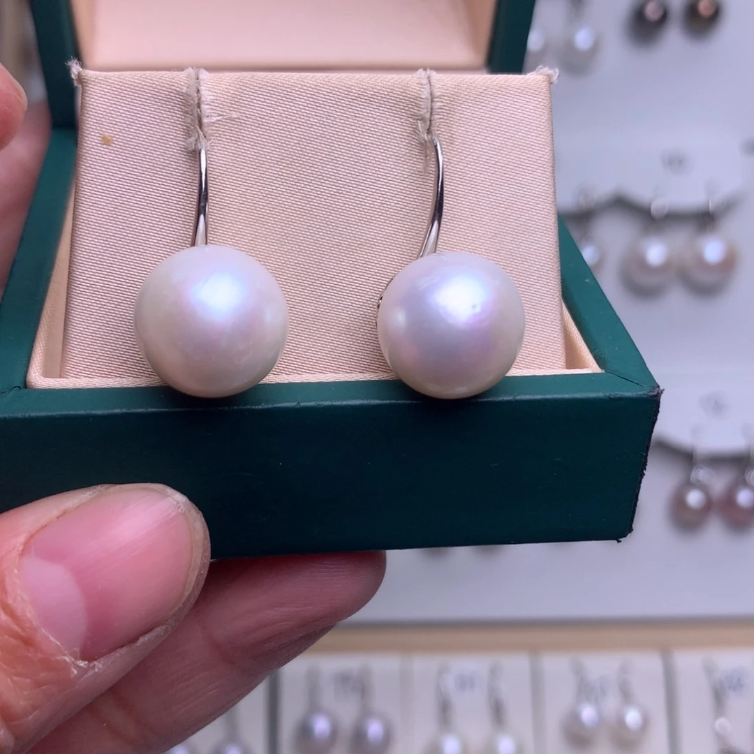 银S925镶嵌耳饰淡水珍珠