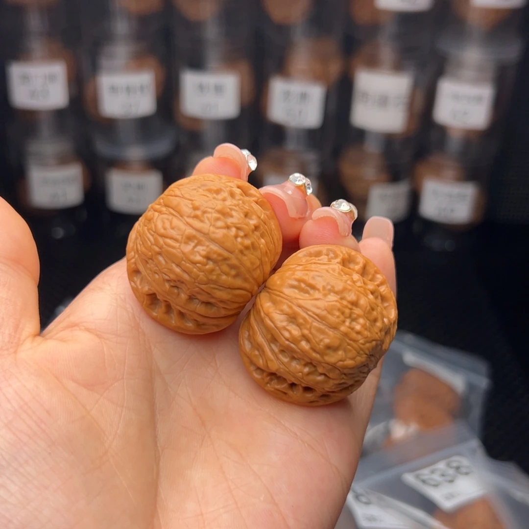 文玩核桃吊坠S****?铁锤