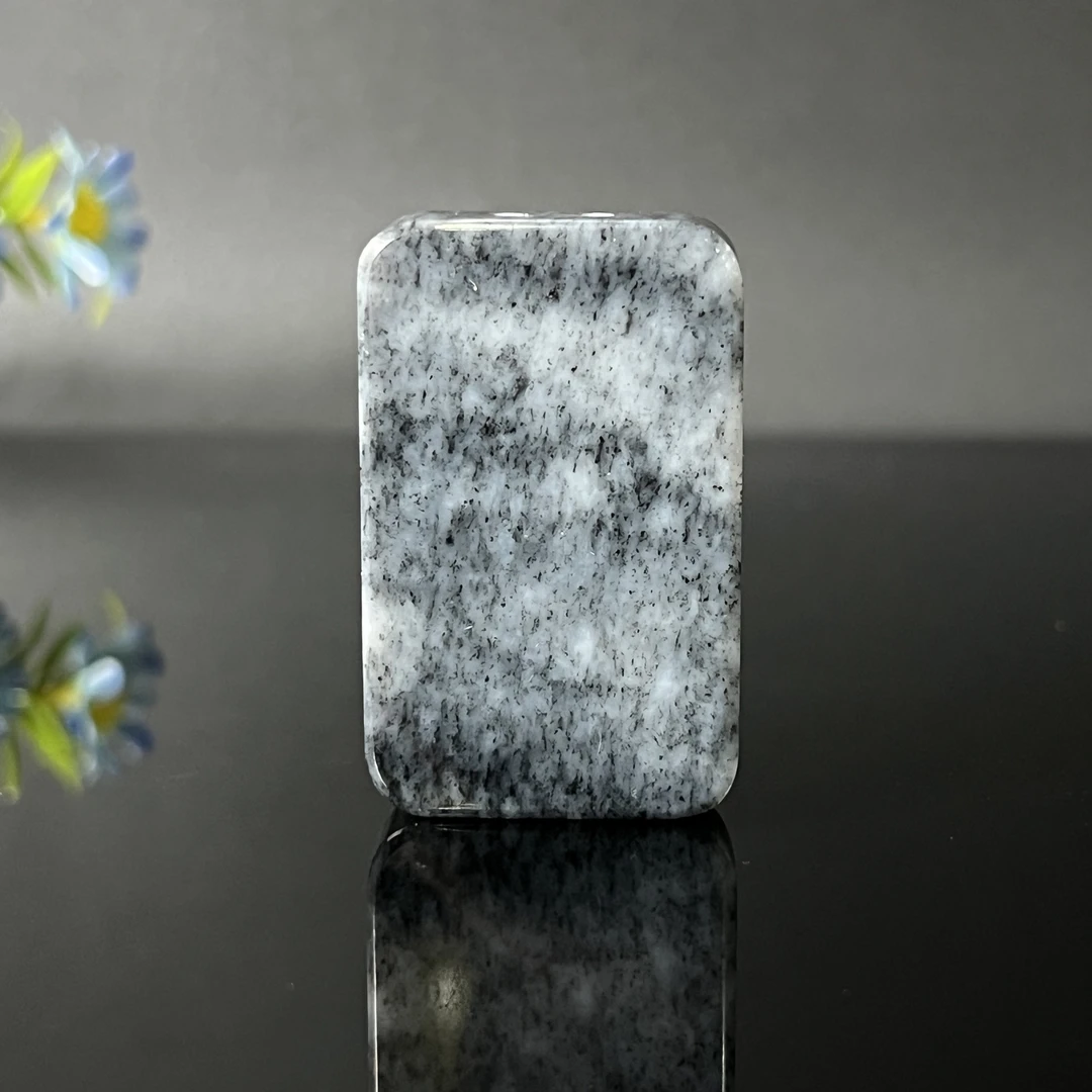 1230GC6631和田玉挂件