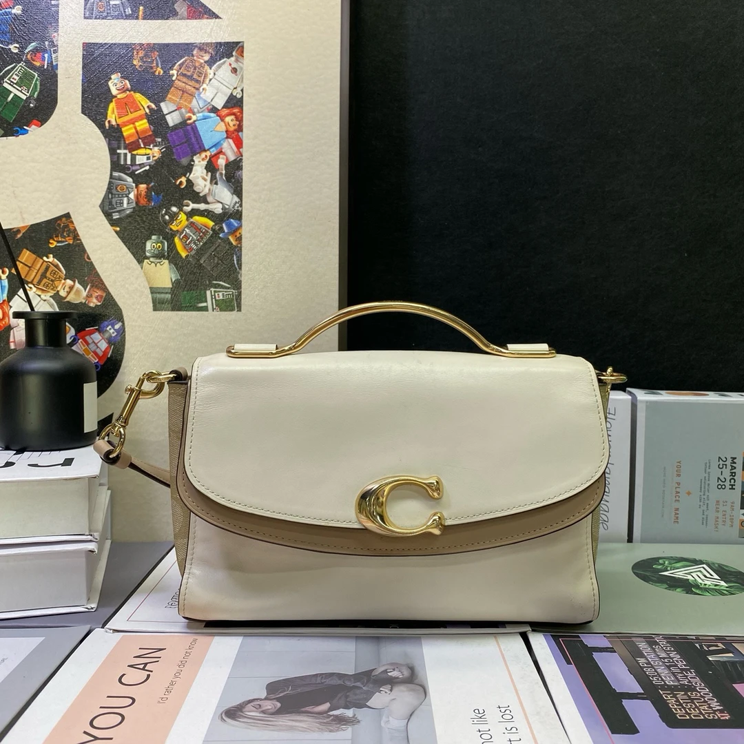 95新 COACH/蔻驰 23524斜挎包23*15