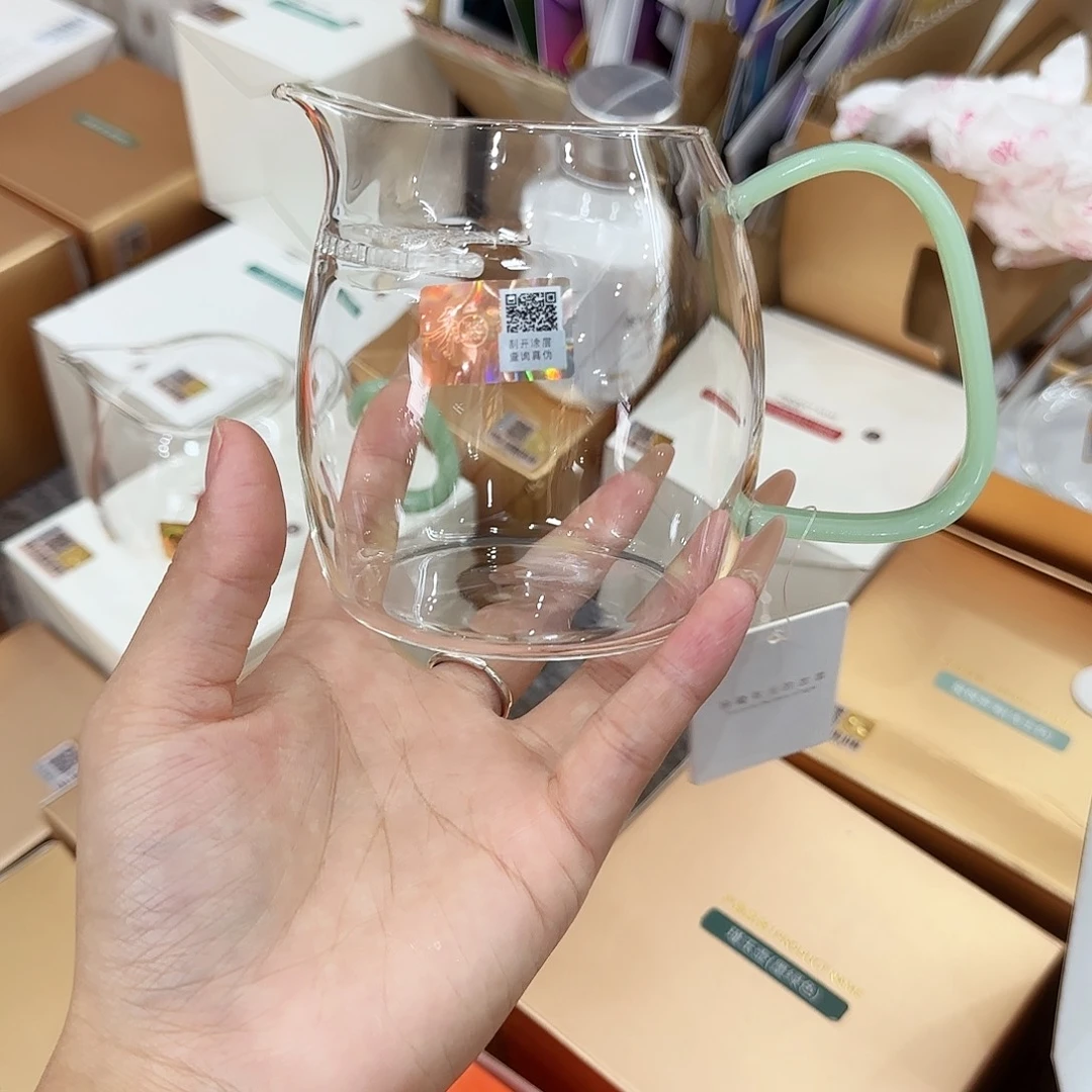 禾器浅玉色泰然月牙公道杯
