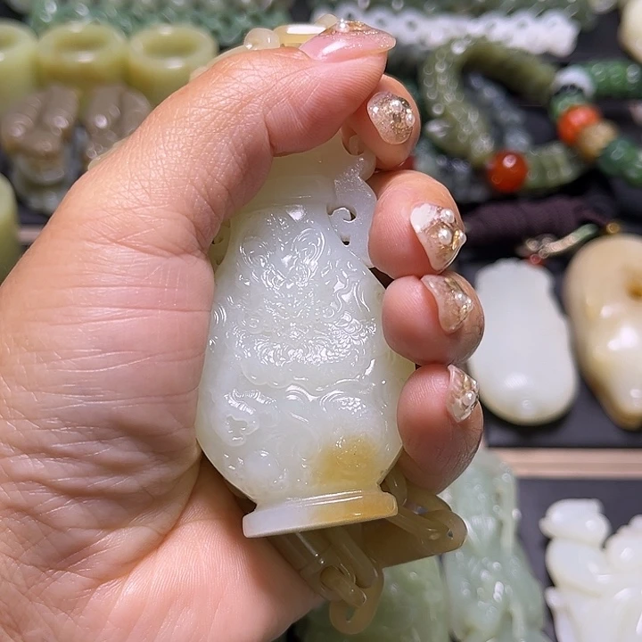 S***n和田玉未镶嵌挂件