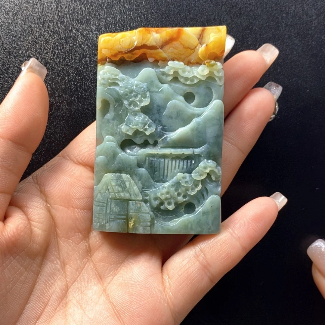 蛇纹石玉颈饰未镶嵌