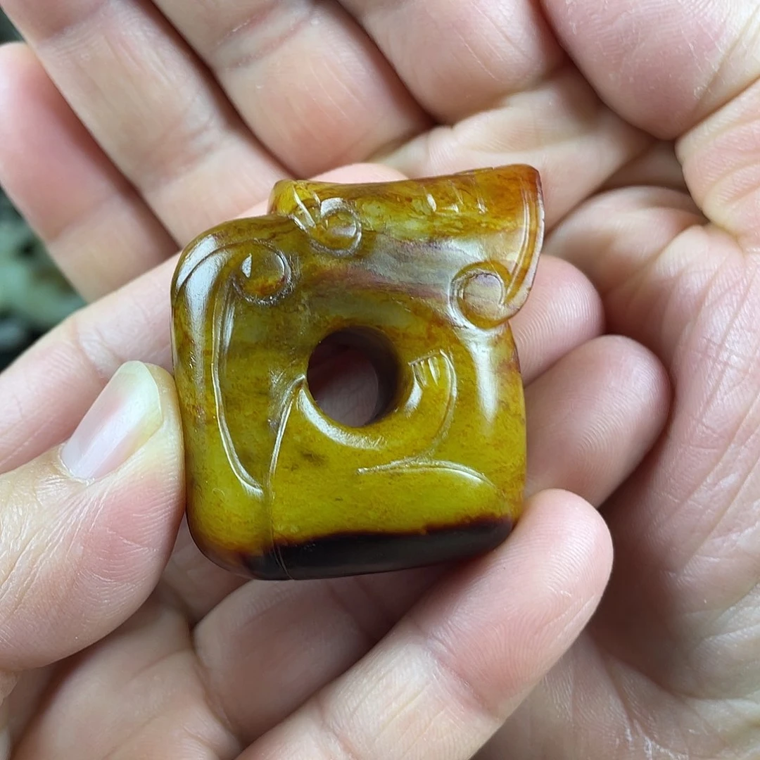 和田玉（糖玉）挂件未镶嵌独****3