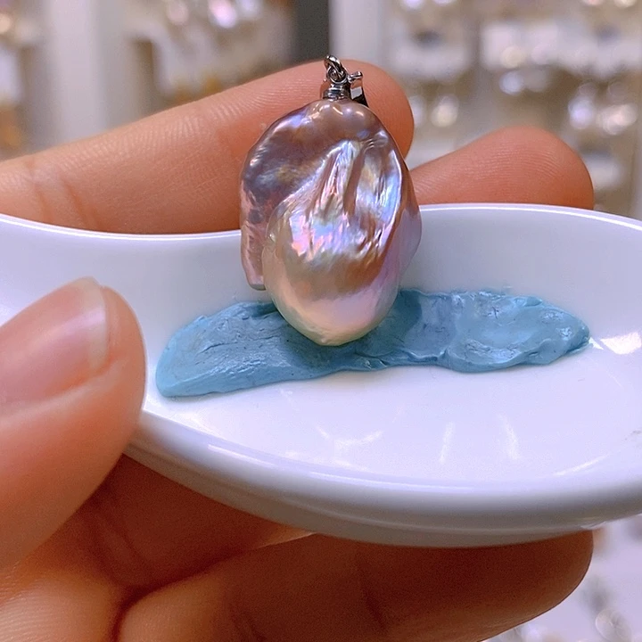 淡水珍珠颈饰合金