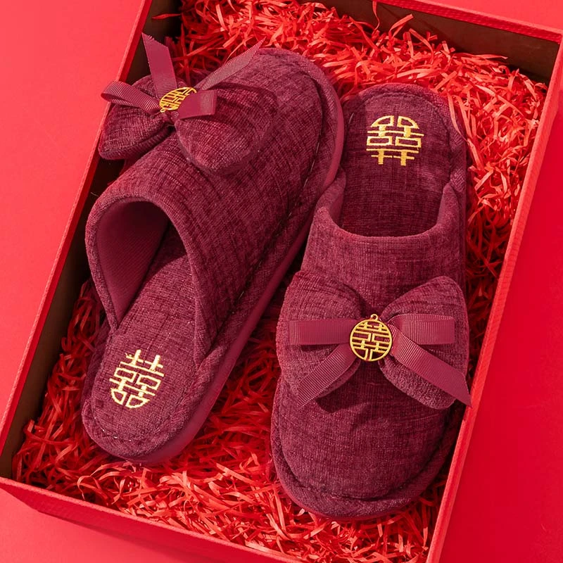 婚礼喜庆红色情侣居家拖鞋2025新款适合秋冬季室内场合穿着防滑