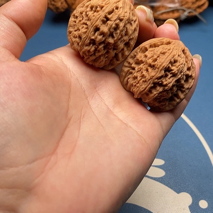 文玩核桃把件南疆