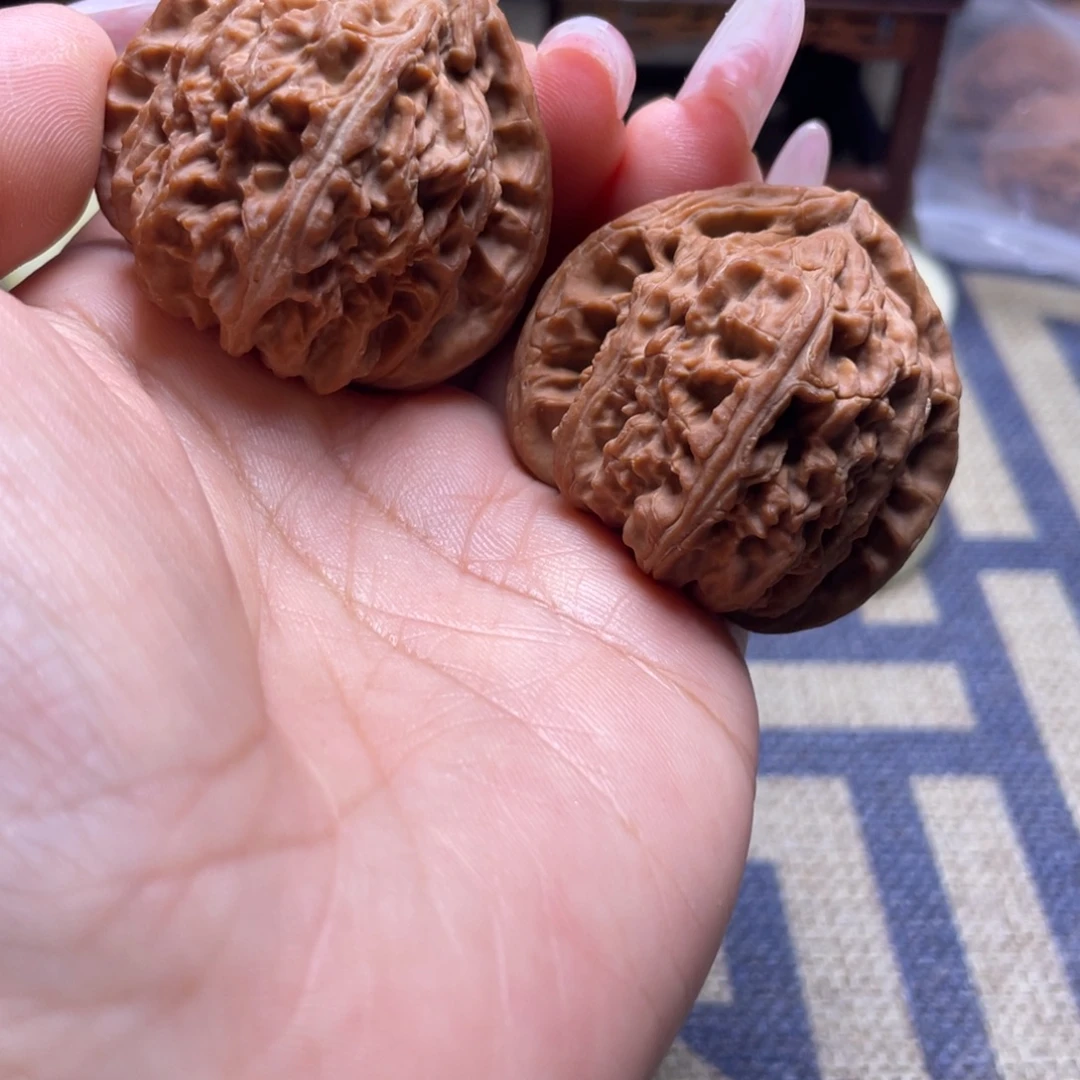 吊坠文玩核桃42三角白文玩