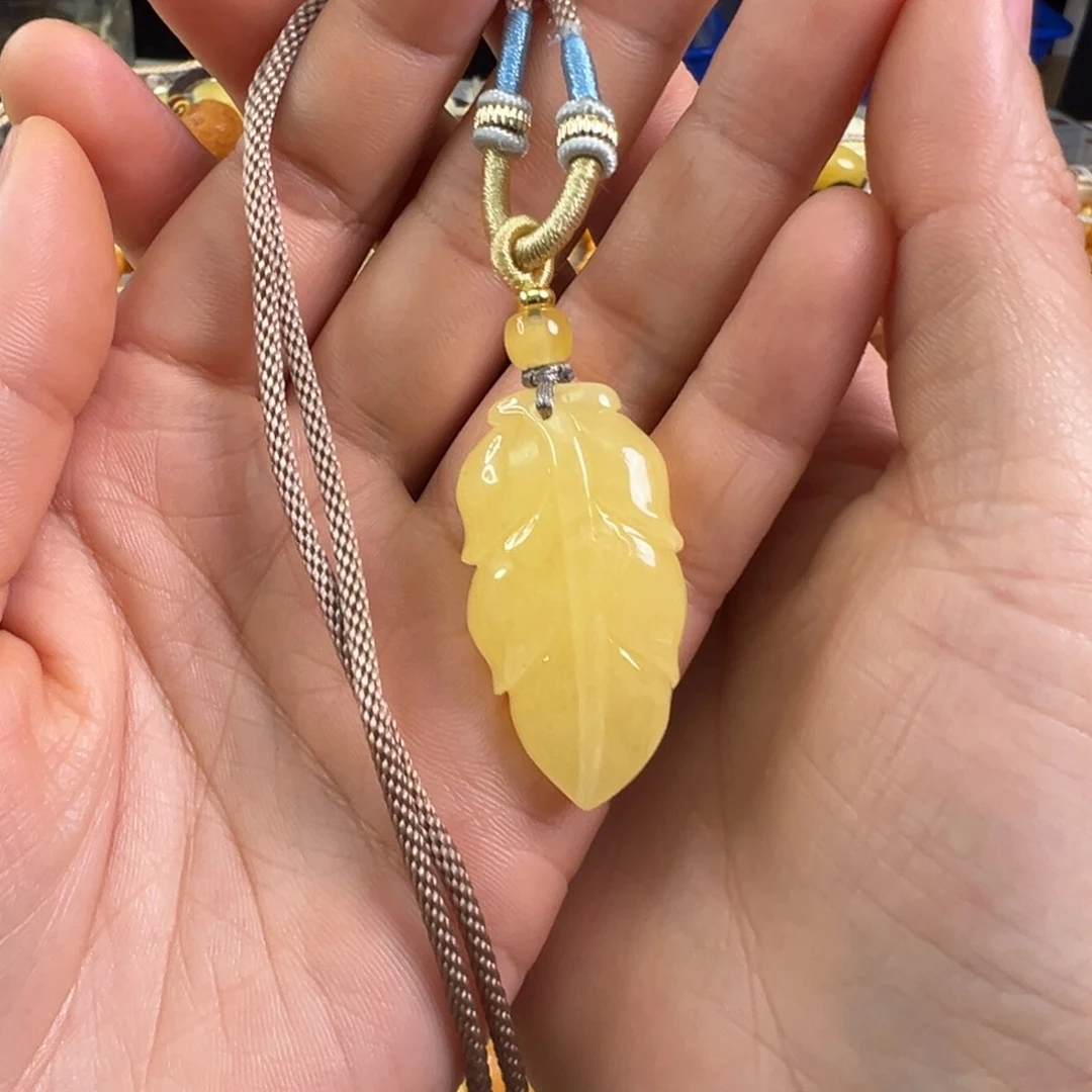 蜜蜡裸石未镶嵌蜜蜡