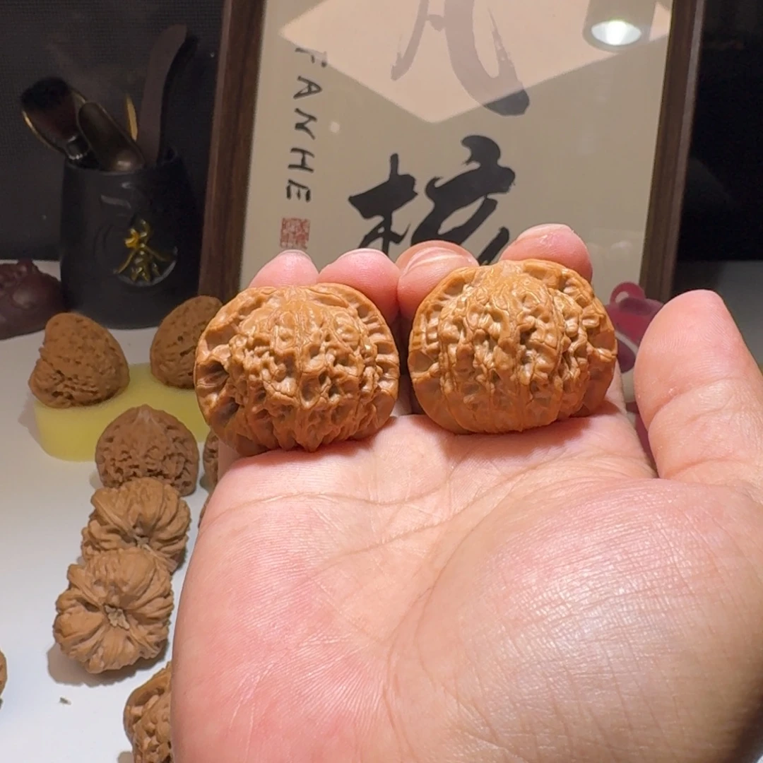 灵***克吊坠文玩核桃39尺寸原树核王