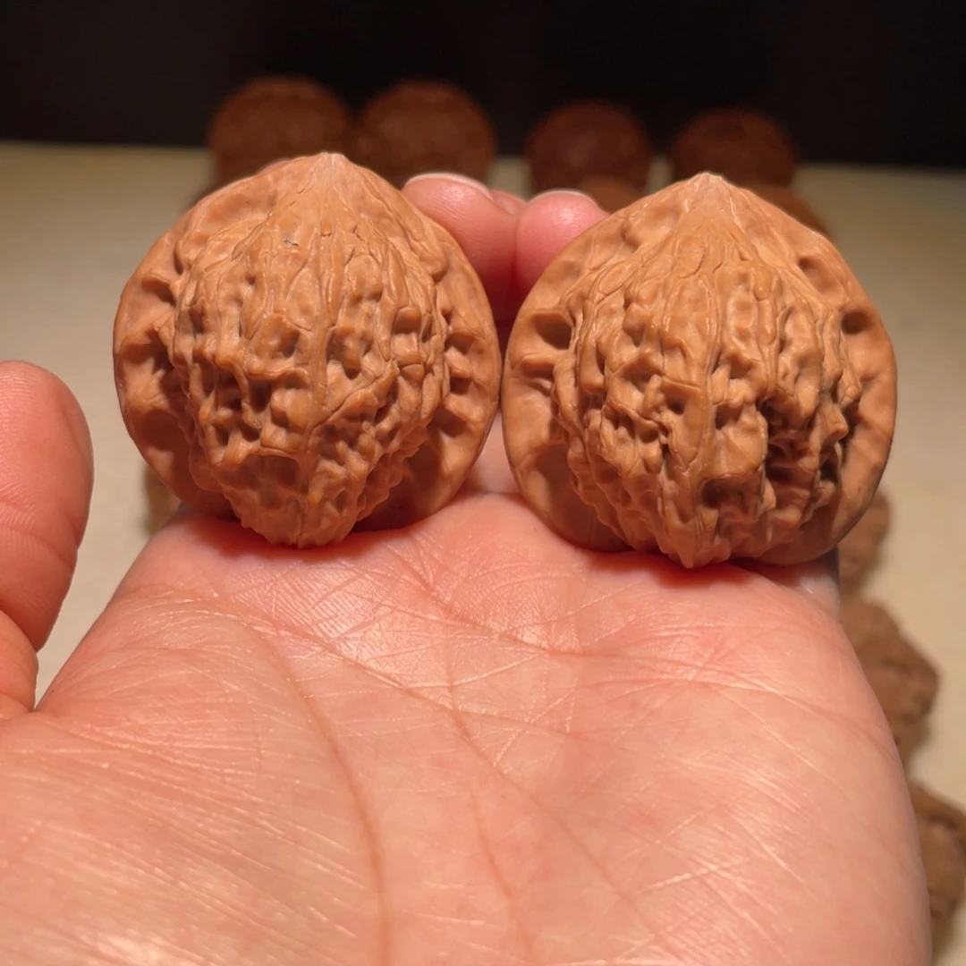 刘***平桃核吊坠七步沟39