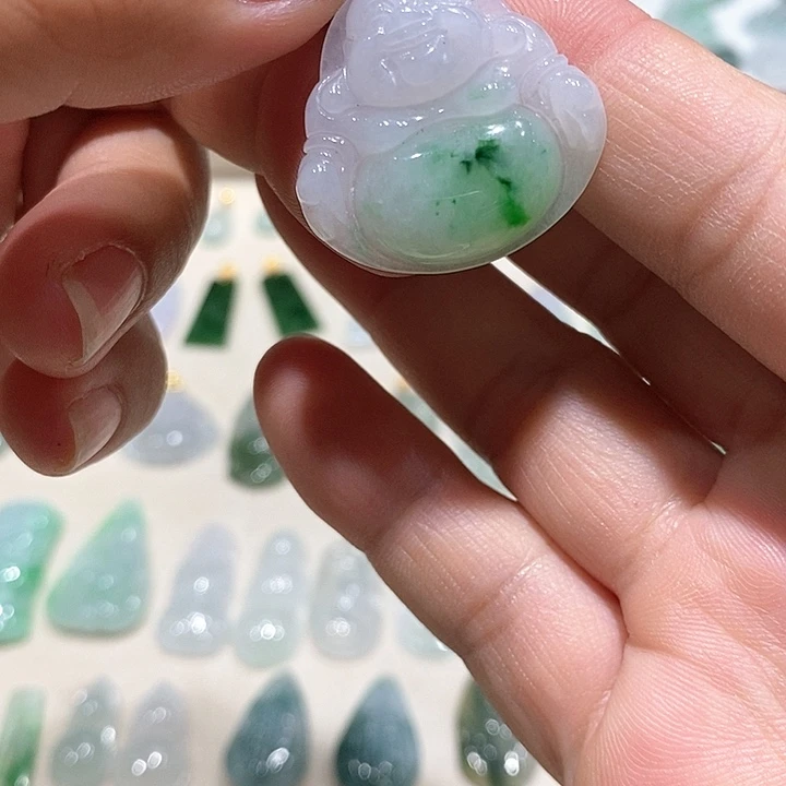 吊坠(不含链)18K金镶嵌翡翠