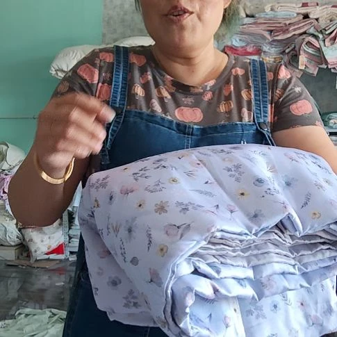 棉质花大床4件套2m乘2米3。