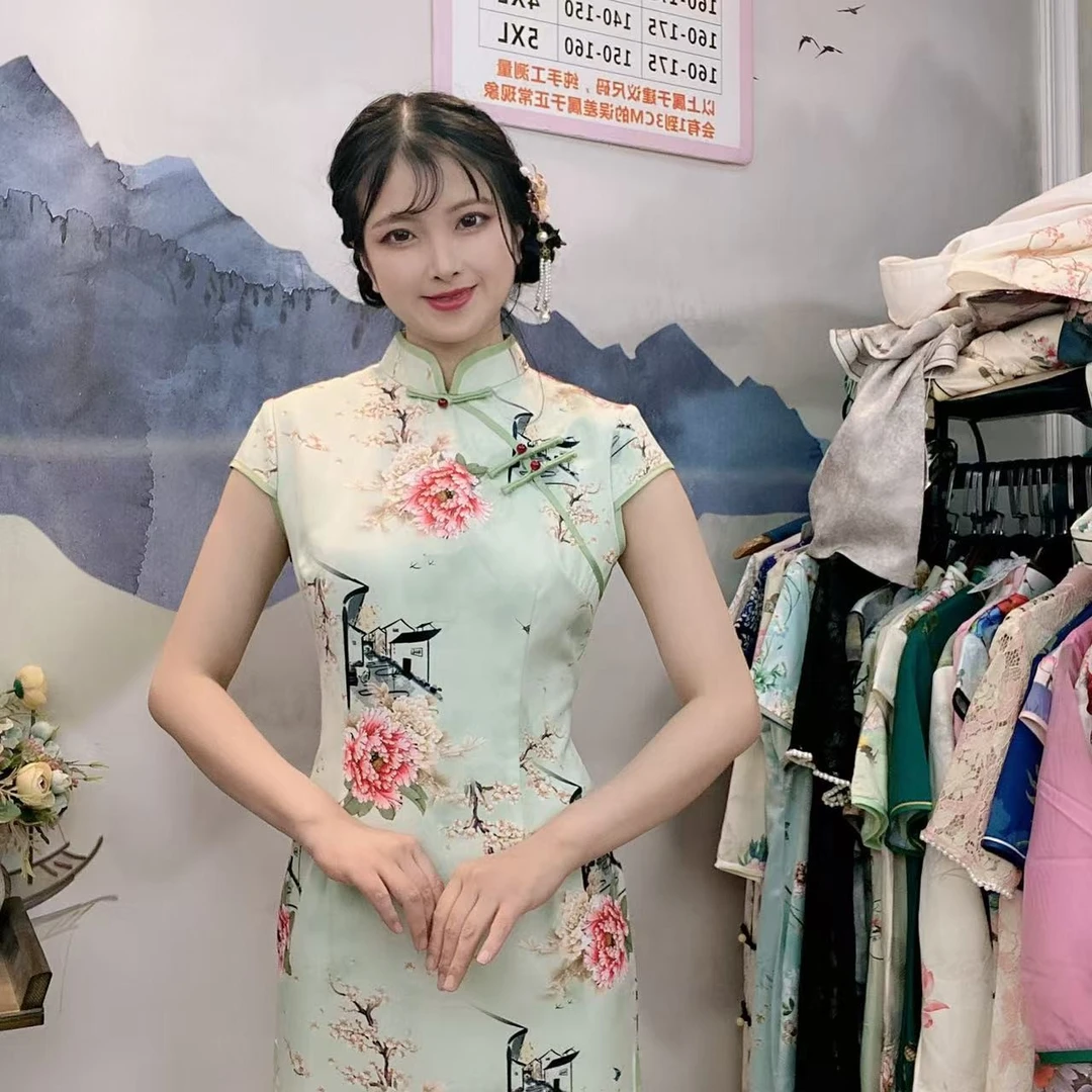 214  非定位花  气质修身  单层绿色 绿底牡丹旗袍