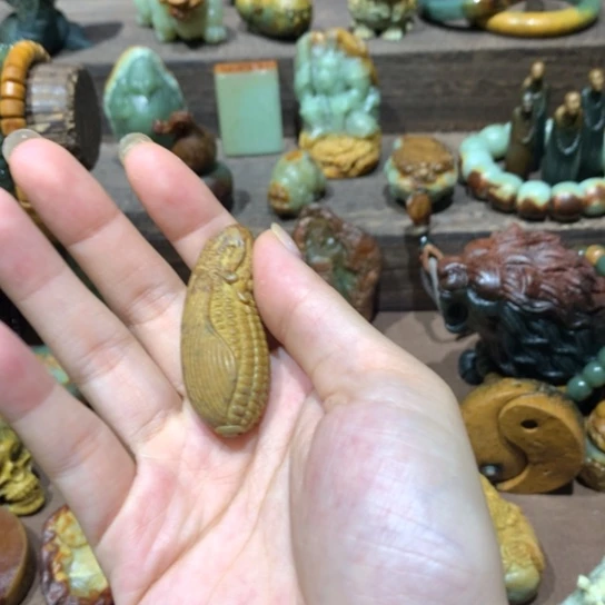 岫岩河磨玉（透闪石质玉）未镶嵌挂件