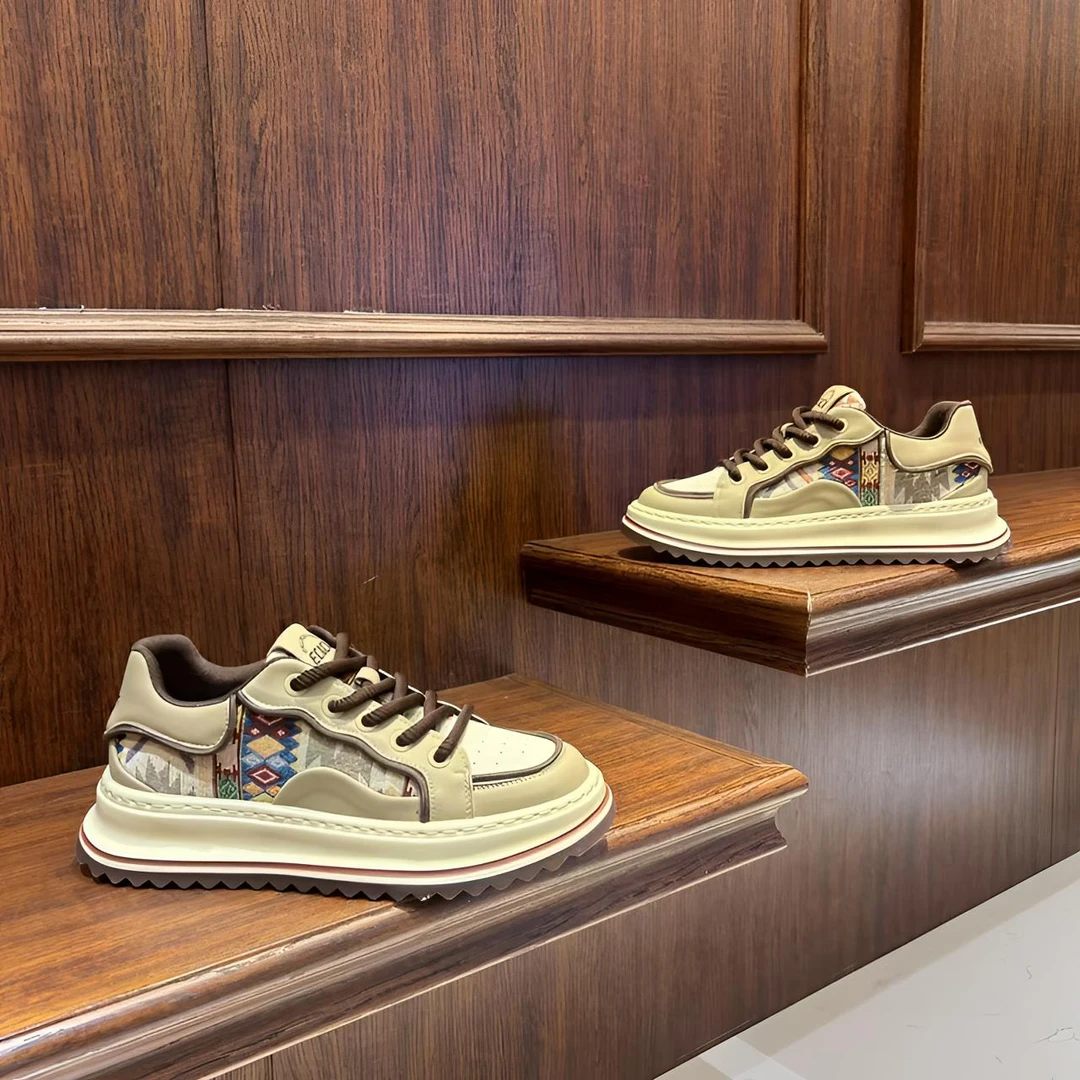 早春新款男鞋皮面欧洲站轻奢简约拼色百搭时尚厚底韩版男士休闲鞋