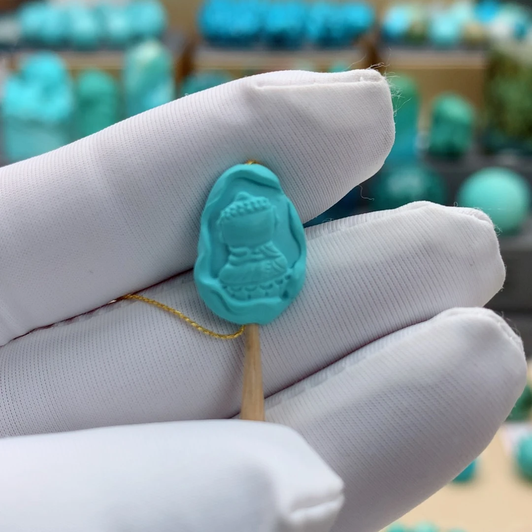 未镶嵌绿松石颈饰