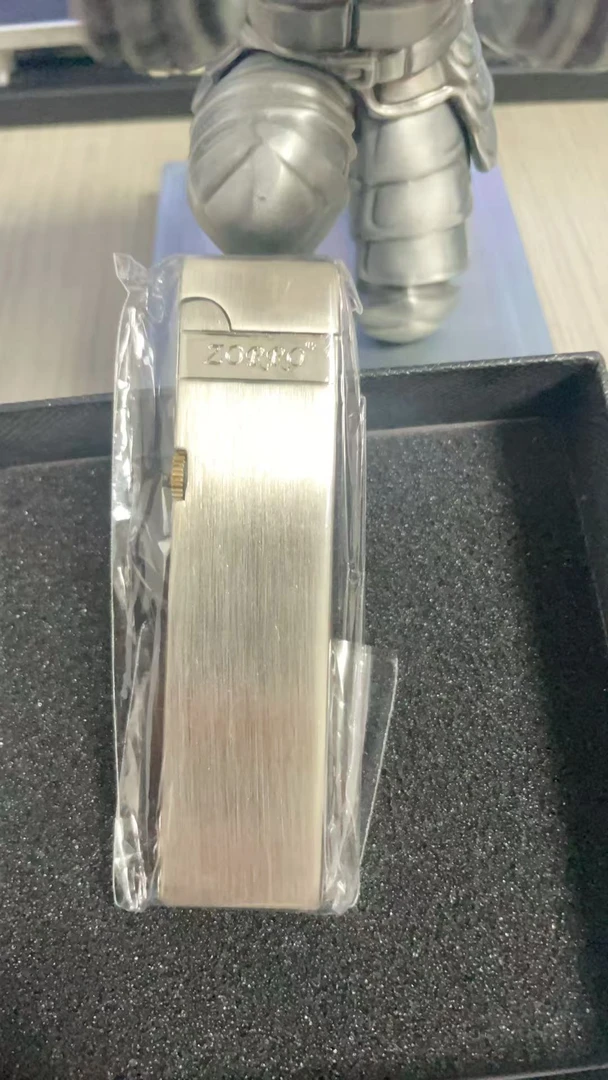 轻薄便携小细条手工镍打火机超薄款砂轮【不赠送煤油】