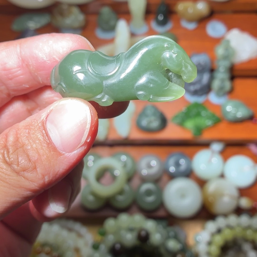 和田玉未镶嵌吊坠(不含链)