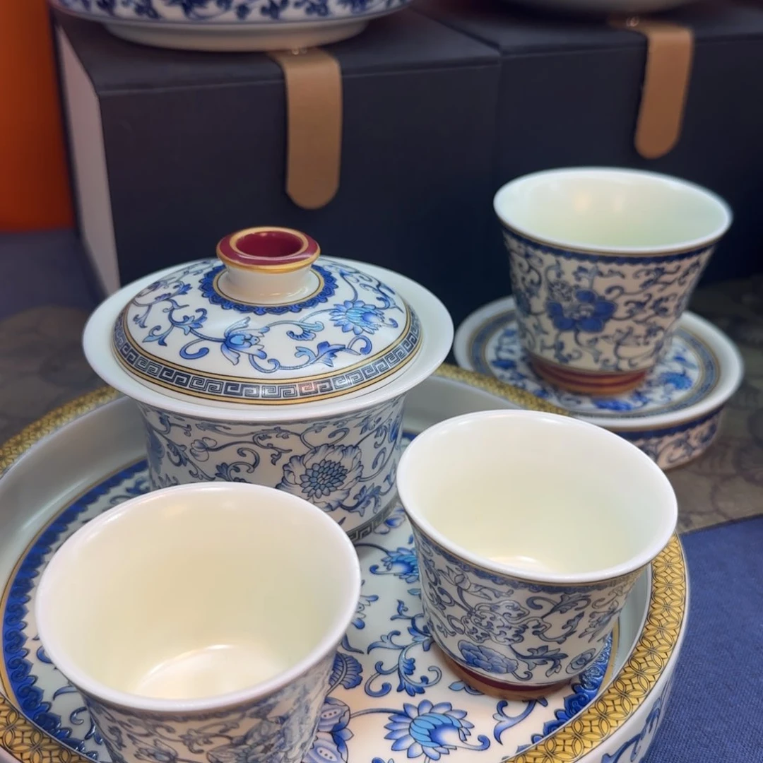 我在外面吃饭呢你在哪了我在