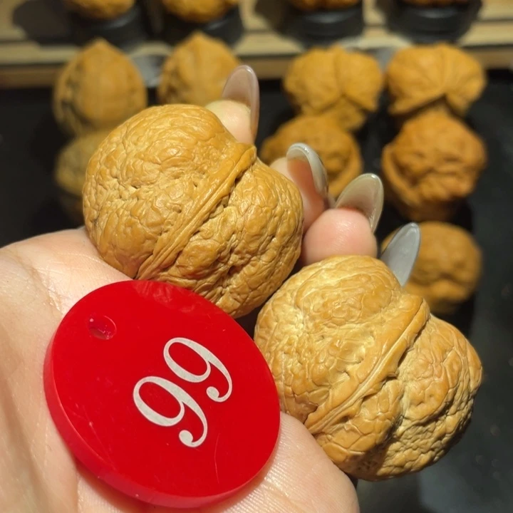 方尊元宝38尺寸核桃