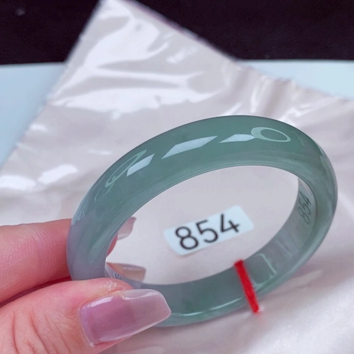 翡翠未镶嵌手镯手镯