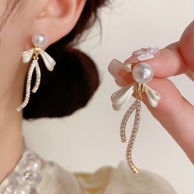 铜合金耳饰 夏新款时尚温柔百搭贝珠蝴蝶结耳坠精致气质法式耳环