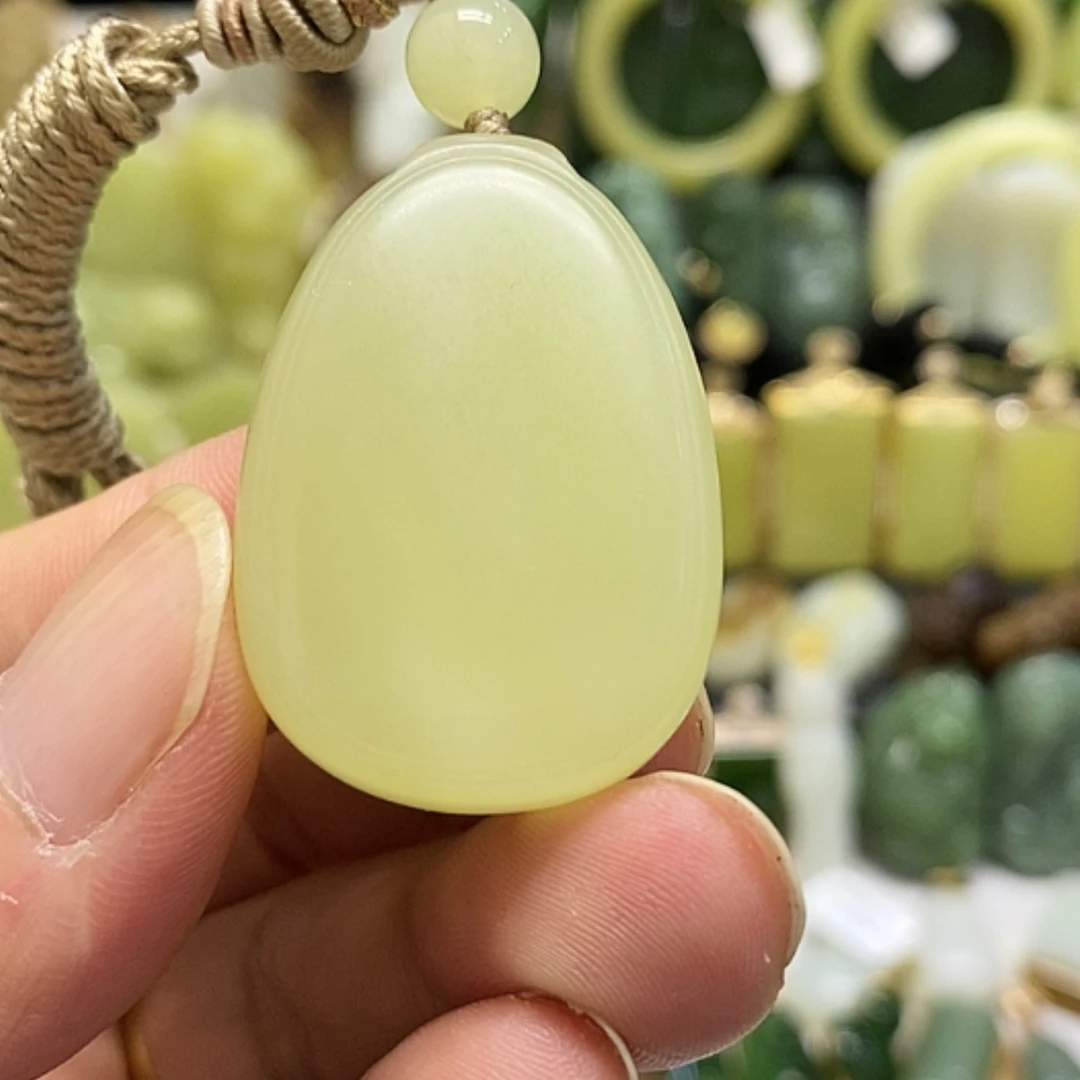 【闪购商品】颈饰未镶嵌和田玉