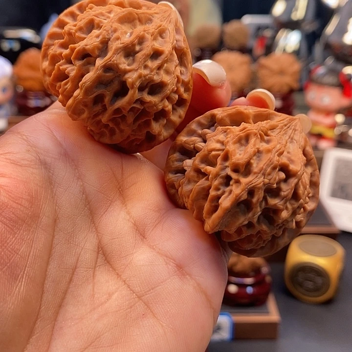 文玩核桃吊坠44龙门涧