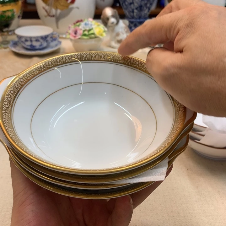 莉****金瓷阁精品瓷器店紫砂