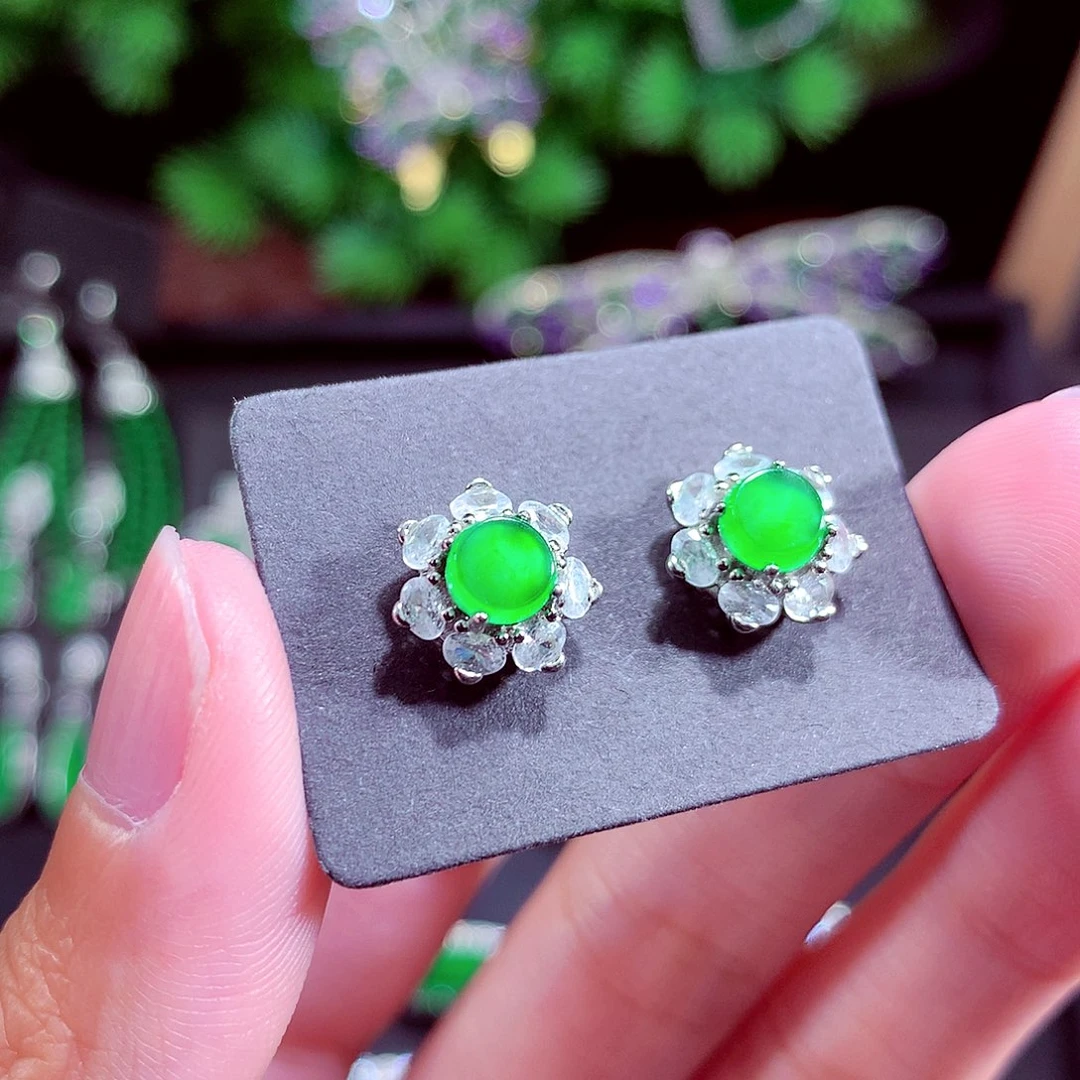 颈饰未镶嵌翡翠天然