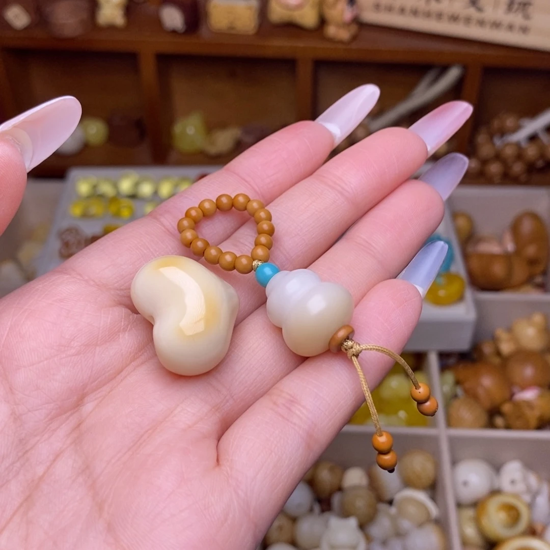 吊坠猴头核桃爱心葫芦滴流