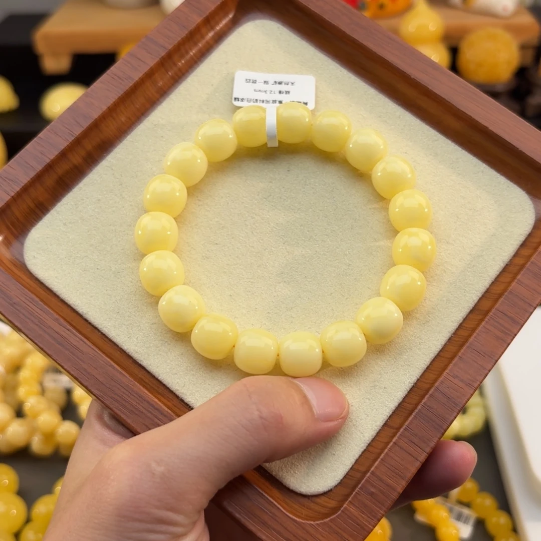 琥珀未镶嵌裸石12mm焦皮浓白蜡同料