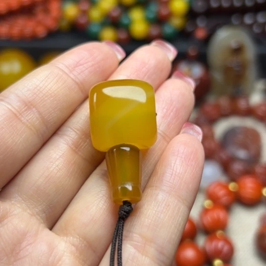 金***兔玛瑙/玉髓未镶嵌颈饰