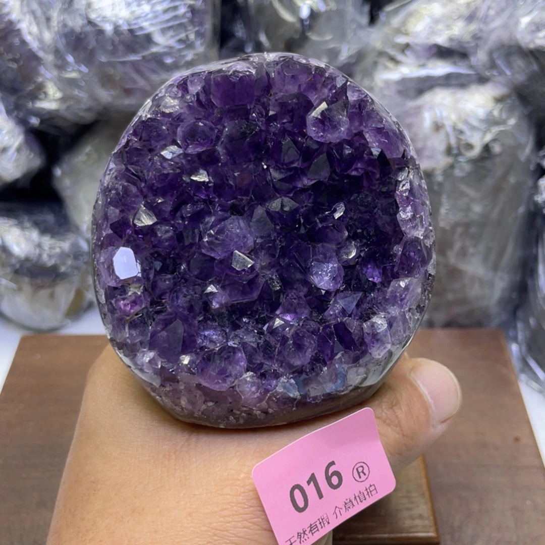 未镶嵌水晶大型摆件（非配饰）