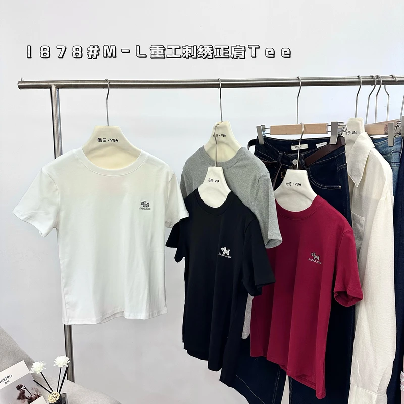 薇莎1878【现货】小狗刺绣春夏款重工刺绣圆领短袖T恤